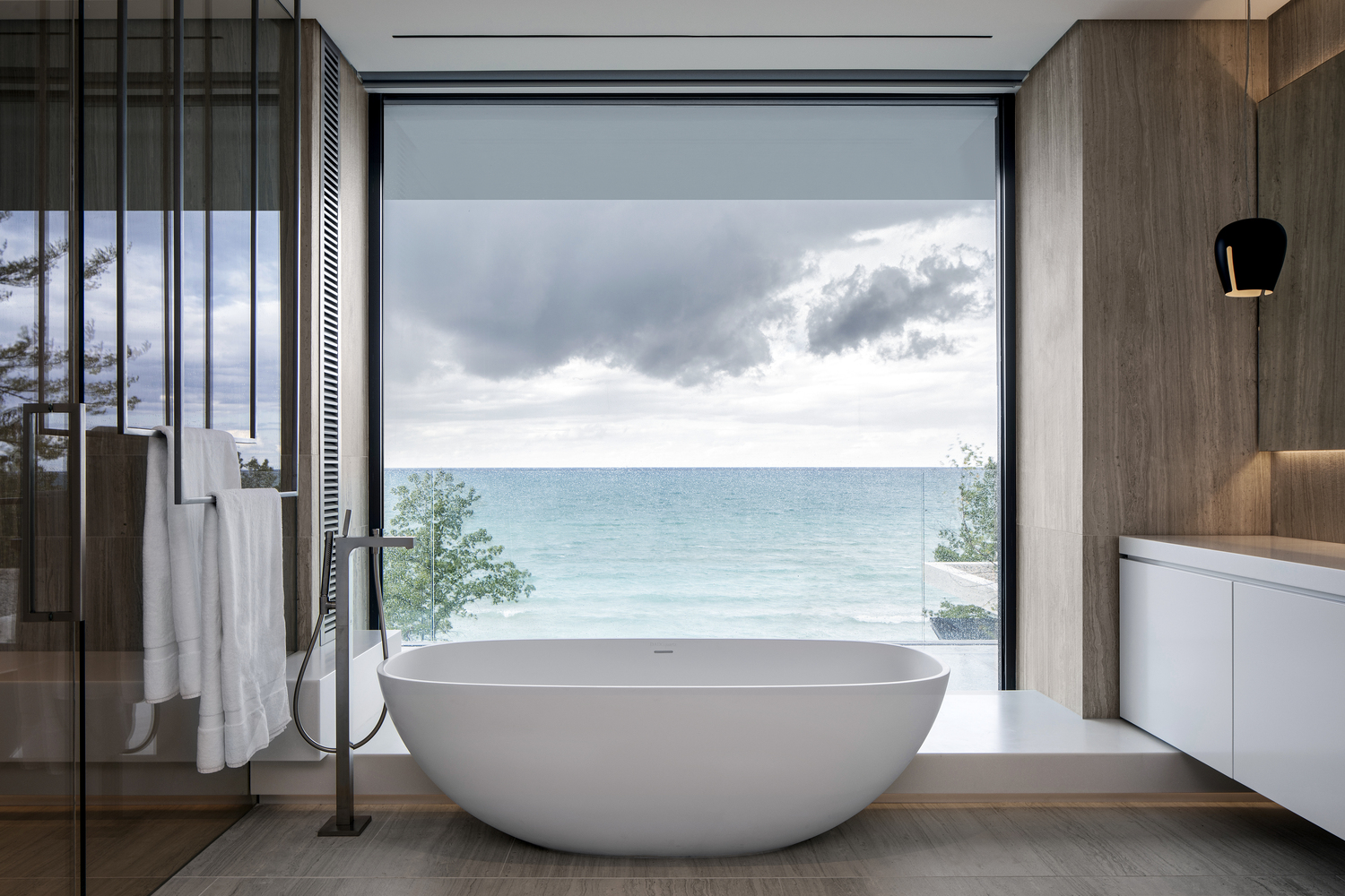 CA LakeHuron Int 005 005 AL